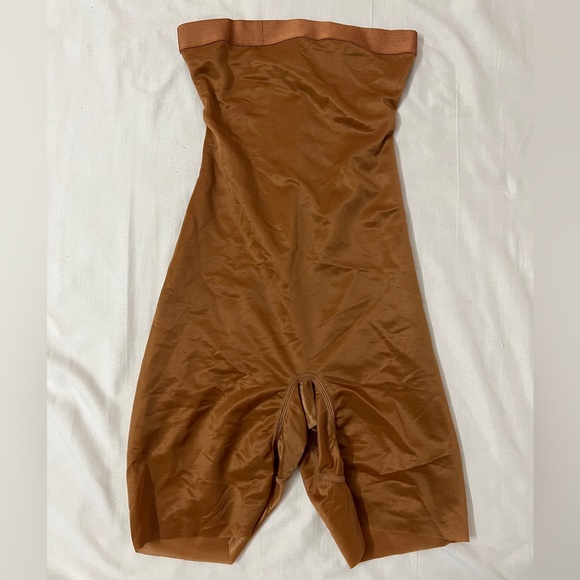 SKIMS Sculpting Deep Plunge Shapewear Mid Thigh Bodysuit Shorts Arm Bundle - Picture 12 of 13